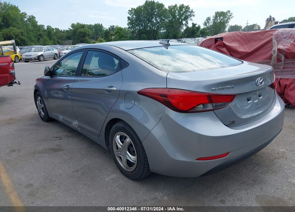 2016 HYUNDAI ELANTRA VIN: 5NPDH4AE9GH677377