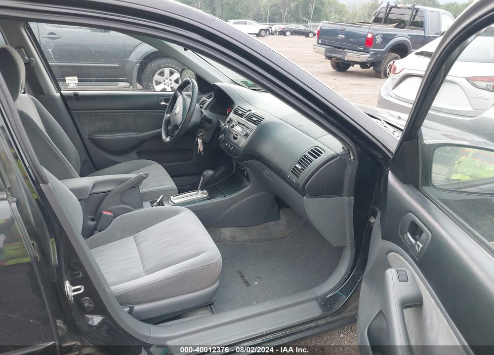 2005 HONDA CIVIC LX VIN: 2HGES16525H514235