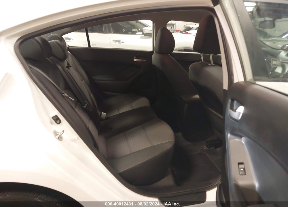 2018 KIA FORTE VIN: 3KPFL4A7XJE274836