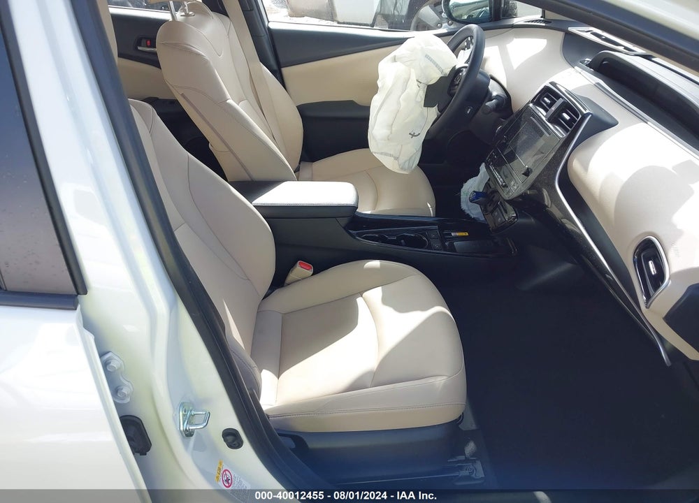 2019 TOYOTA PRIUS XLE VIN: JTDKARFU8K3089404