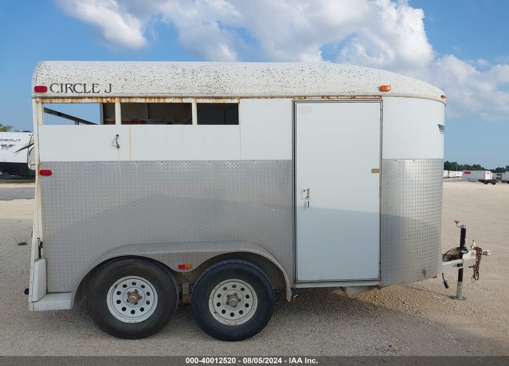 2003 CIRCLE J CRUISER HORSE TRAILE VIN: 46YHP132331067066