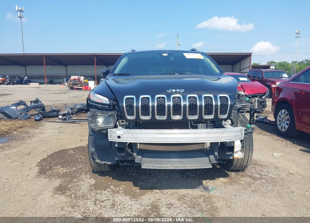 2017 JEEP CHEROKEE LATITUDE 4X4 VIN: 1C4PJMCB8HD220460