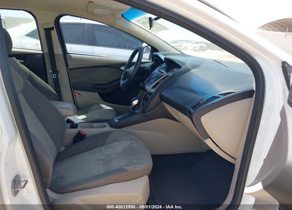 2014 FORD FOCUS SE VIN: 1FADP3F27EL175123