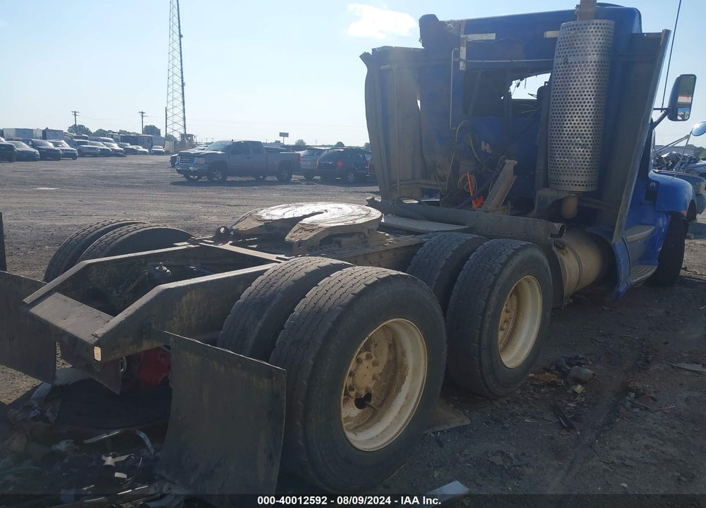 2010 KENWORTH T660 T660 VIN: 1XKAD49X3AJ269707