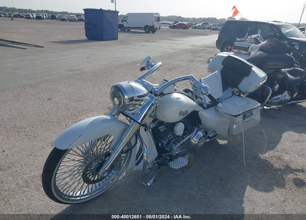 2013 HARLEY-DAVIDSON FLHRC ROAD KING CLASSIC VIN: 1HD1FRM1XDB648948