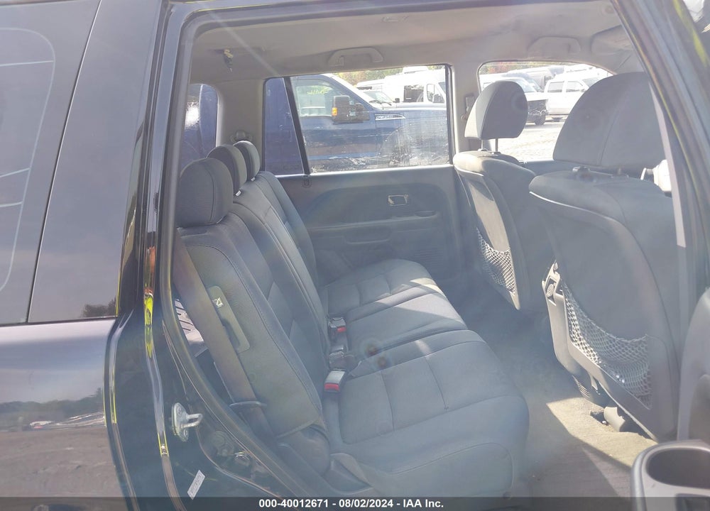 2007 HONDA PILOT LX VIN: 5FNYF18187B007276