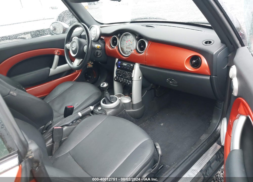 2006 MINI COOPER VIN: WMWRF335X6TF64812