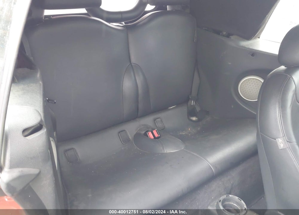 2006 MINI COOPER VIN: WMWRF335X6TF64812