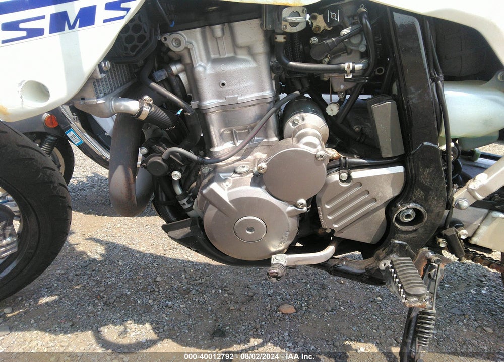 2020 SUZUKI DR-Z400 SM VIN: JS1SK44A9L7100276
