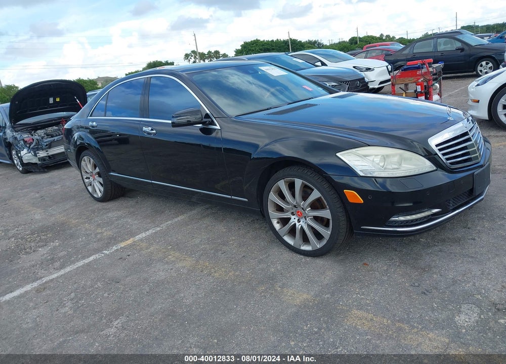 2011 MERCEDES-BENZ S 550 VIN: WDDNG7BB4BA416645
