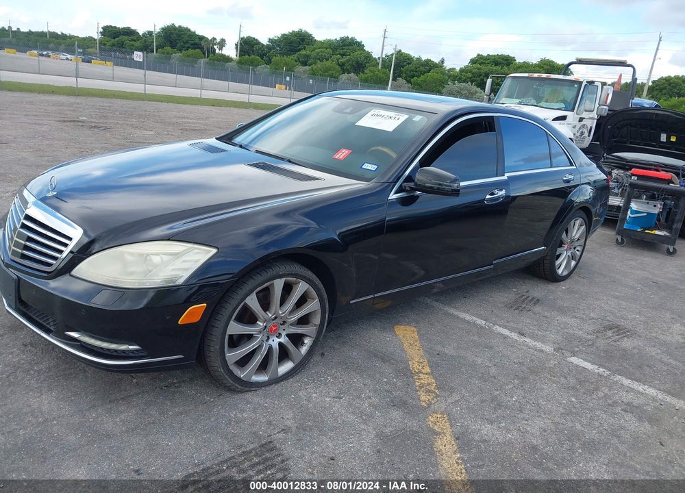 2011 MERCEDES-BENZ S 550 VIN: WDDNG7BB4BA416645