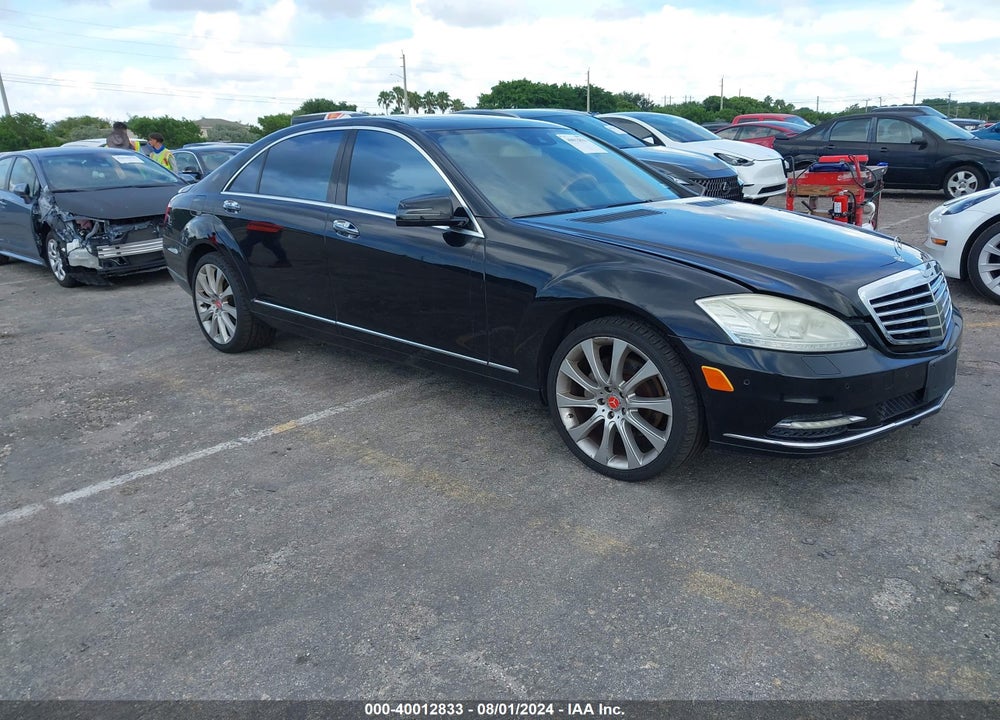 2011 MERCEDES-BENZ S 550 VIN: WDDNG7BB4BA416645