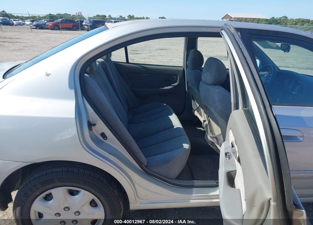2004 HYUNDAI ELANTRA GLS/GT VIN: KMHDN46D94U823184