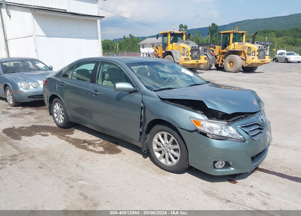 2011 TOYOTA CAMRY XLE V6 VIN: 4T1BK3EKXBU612521