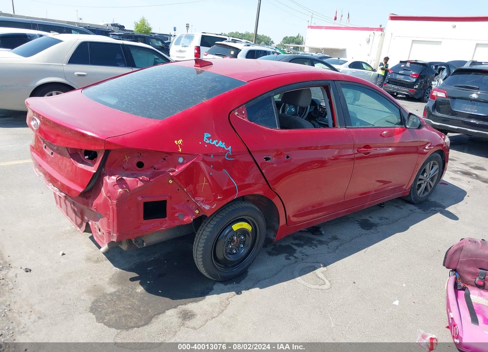 2017 HYUNDAI ELANTRA SE VIN: 5NPD84LF1HH122382