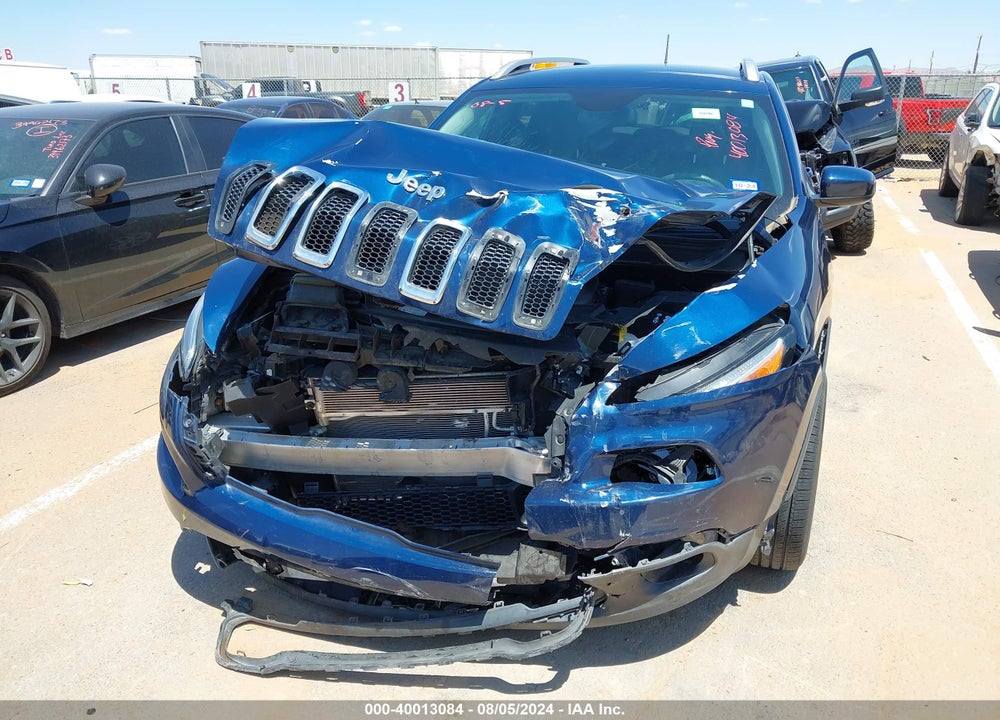 2018 JEEP CHEROKEE LATITUDE FWD VIN: 1C4PJLCB2JD596457
