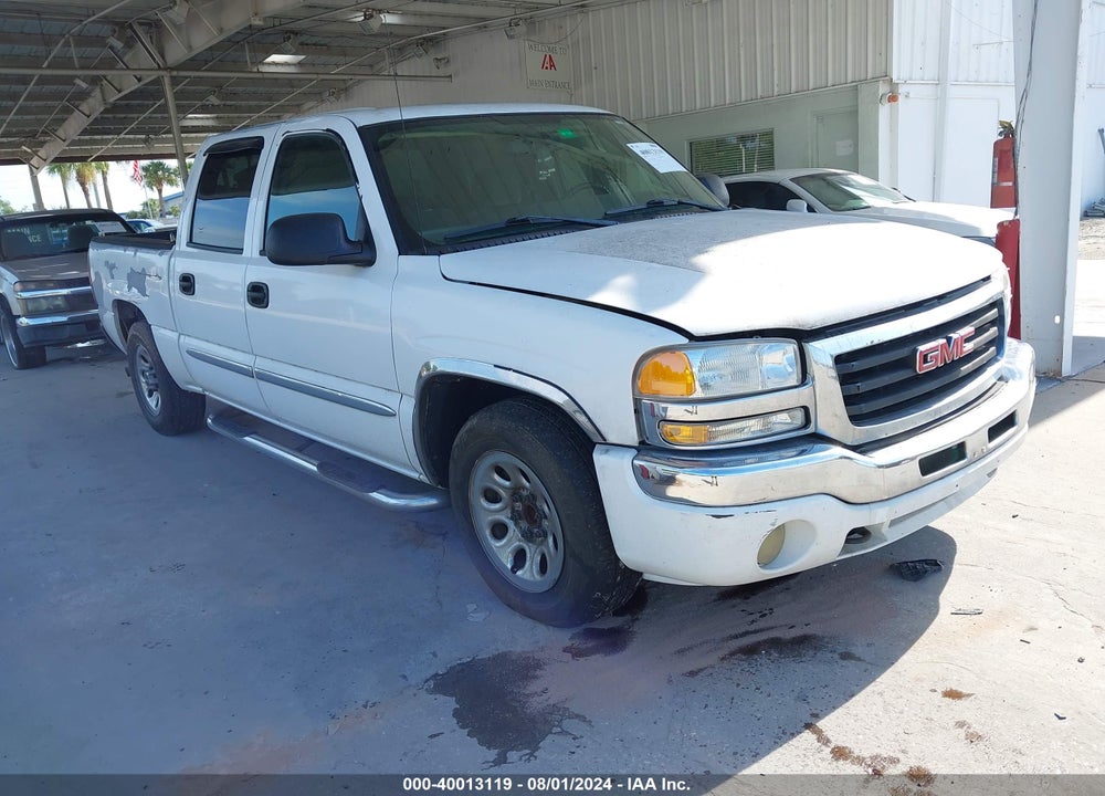 2005 GMC SIERRA 1500 SLE VIN: 2GTEC13TX51298089