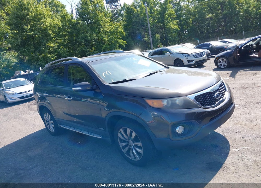 2011 KIA SORENTO EX V6 VIN: 5XYKUDA2XBG153583