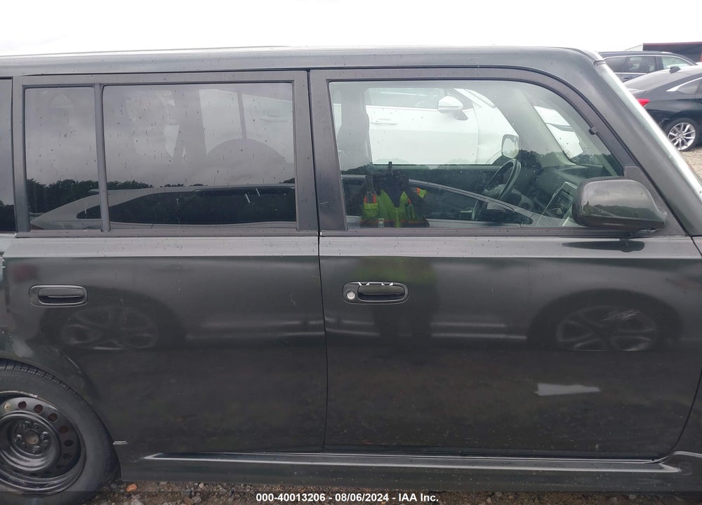 2005 SCION XB VIN: JTLKT324650201950