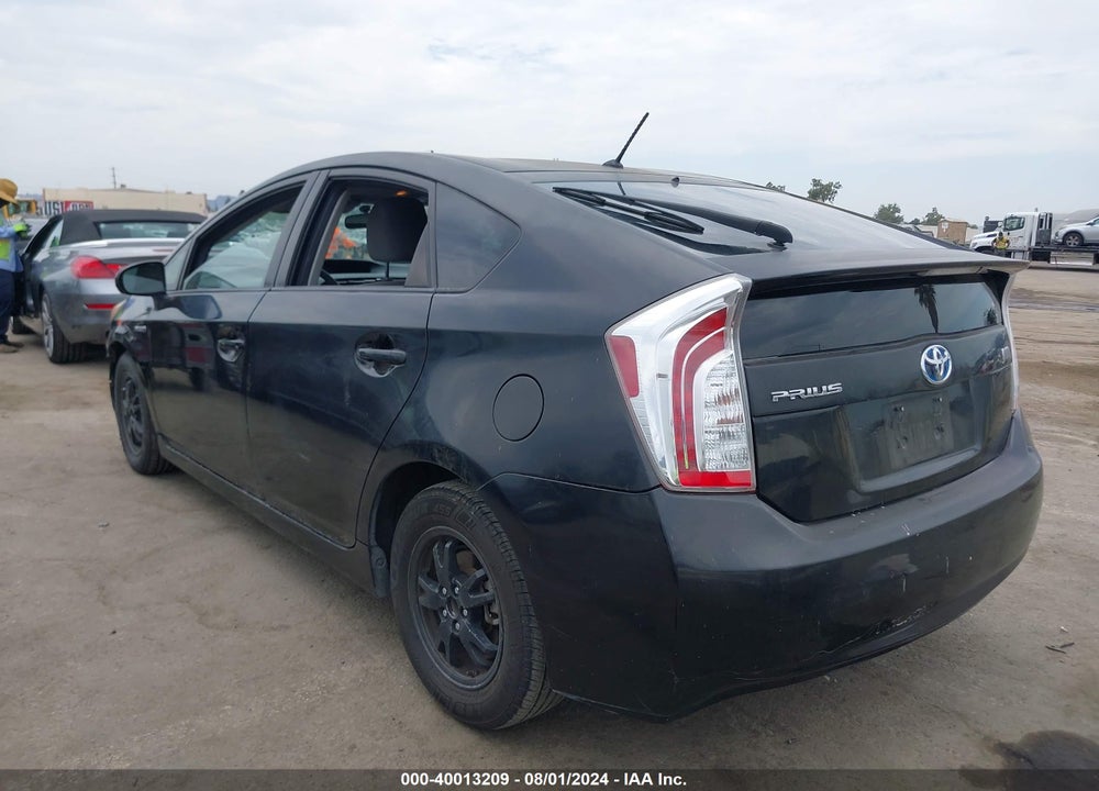 2013 TOYOTA PRIUS TWO VIN: JTDKN3DU3D5598456