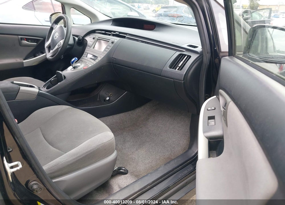 2013 TOYOTA PRIUS TWO VIN: JTDKN3DU3D5598456