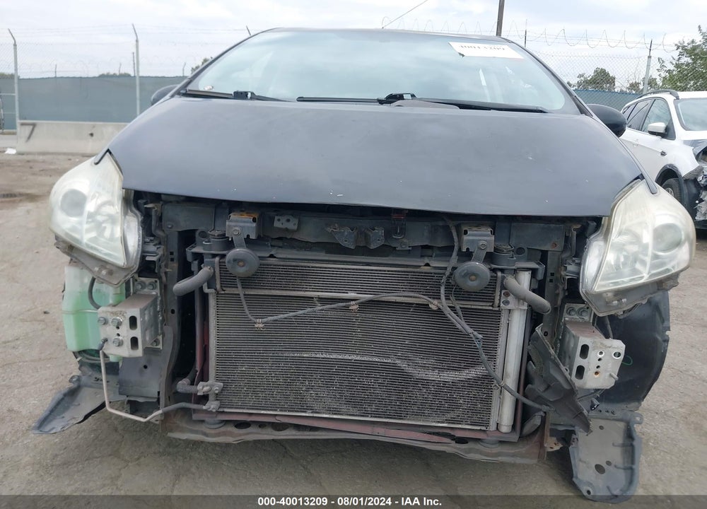 2013 TOYOTA PRIUS TWO VIN: JTDKN3DU3D5598456