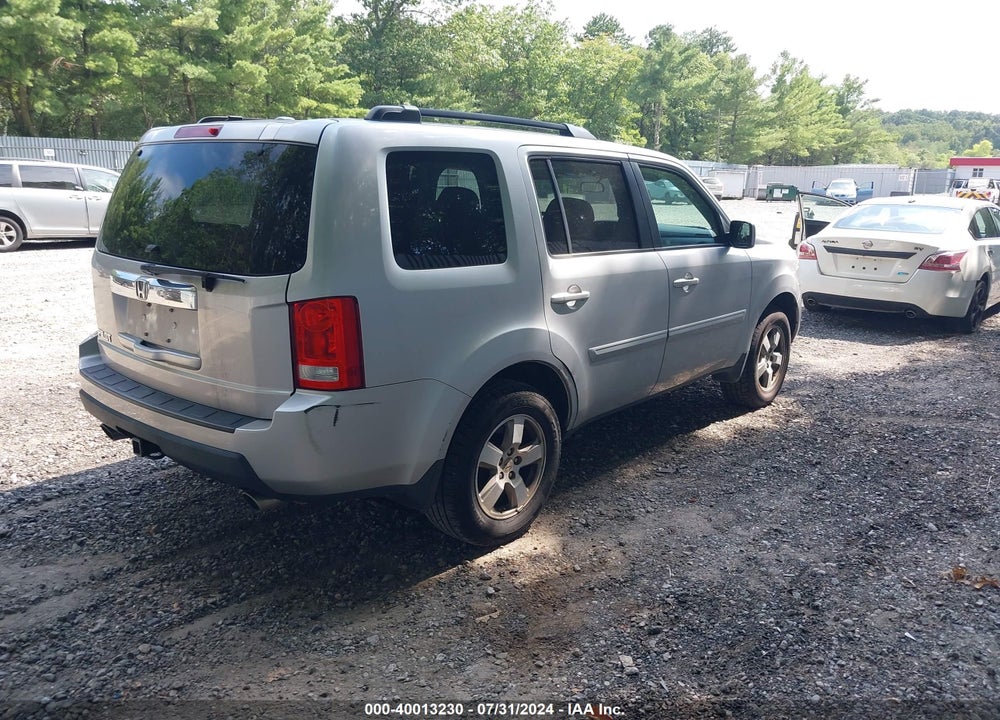 2010 HONDA PILOT EX VIN: 5FNYF3H49AB020468
