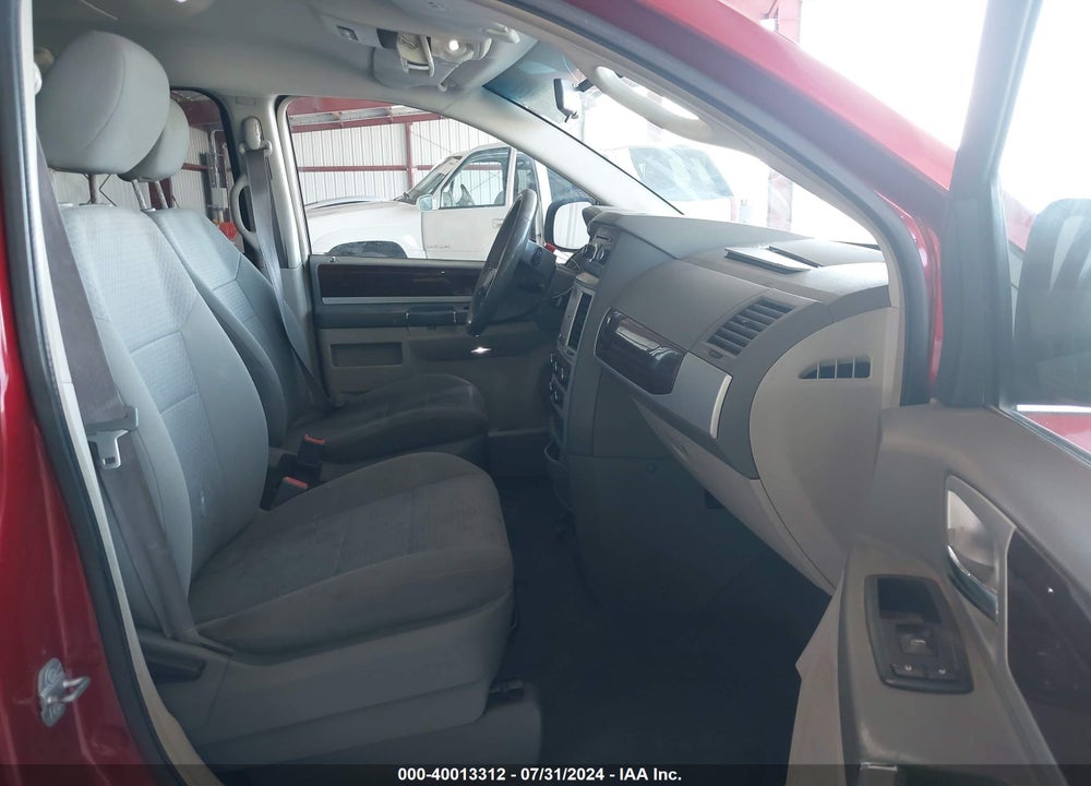 2010 CHRYSLER TOWN & COUNTRY TOURING VIN: 2A4RR5D11AR249910