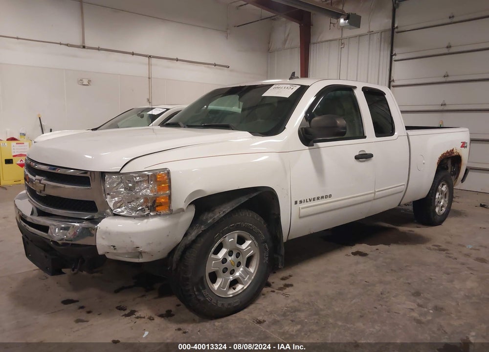 2009 CHEVROLET SILVERADO 1500 LT VIN: 1GCEK29J39Z255256