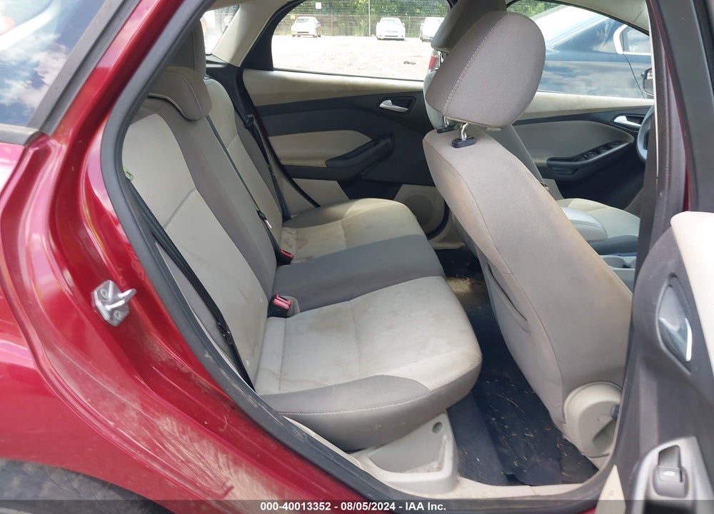 2014 FORD FOCUS SE VIN: 1FADP3K29EL179762