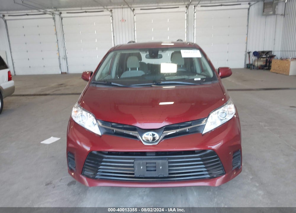 2019 TOYOTA SIENNA LE 8 PASSENGER VIN: 5TDKZ3DC4KS015850