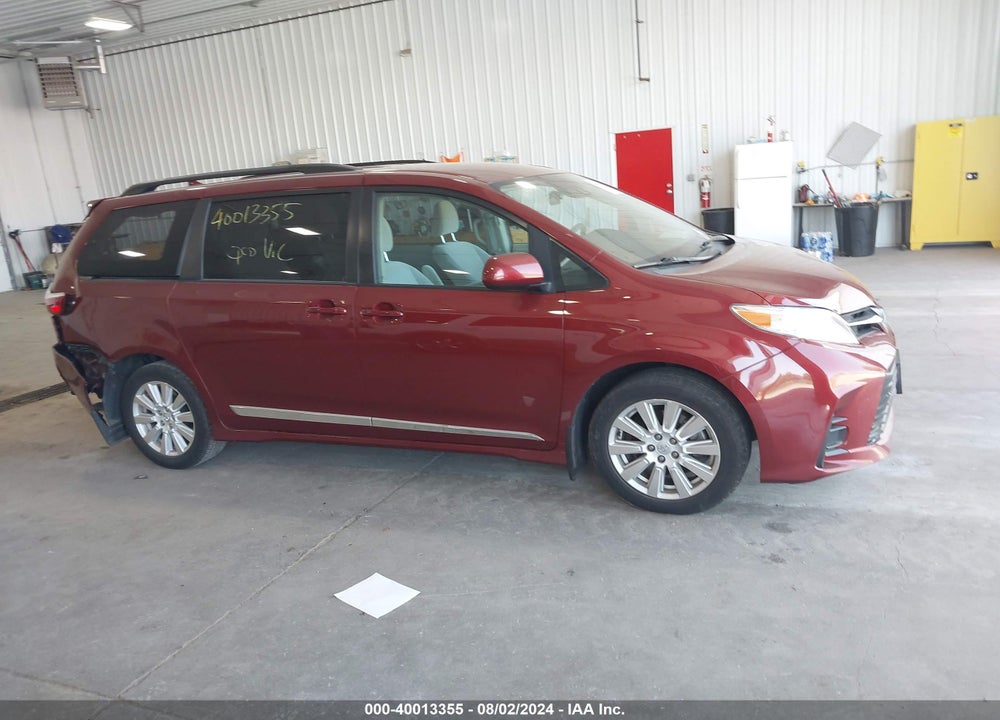 2019 TOYOTA SIENNA LE 8 PASSENGER VIN: 5TDKZ3DC4KS015850