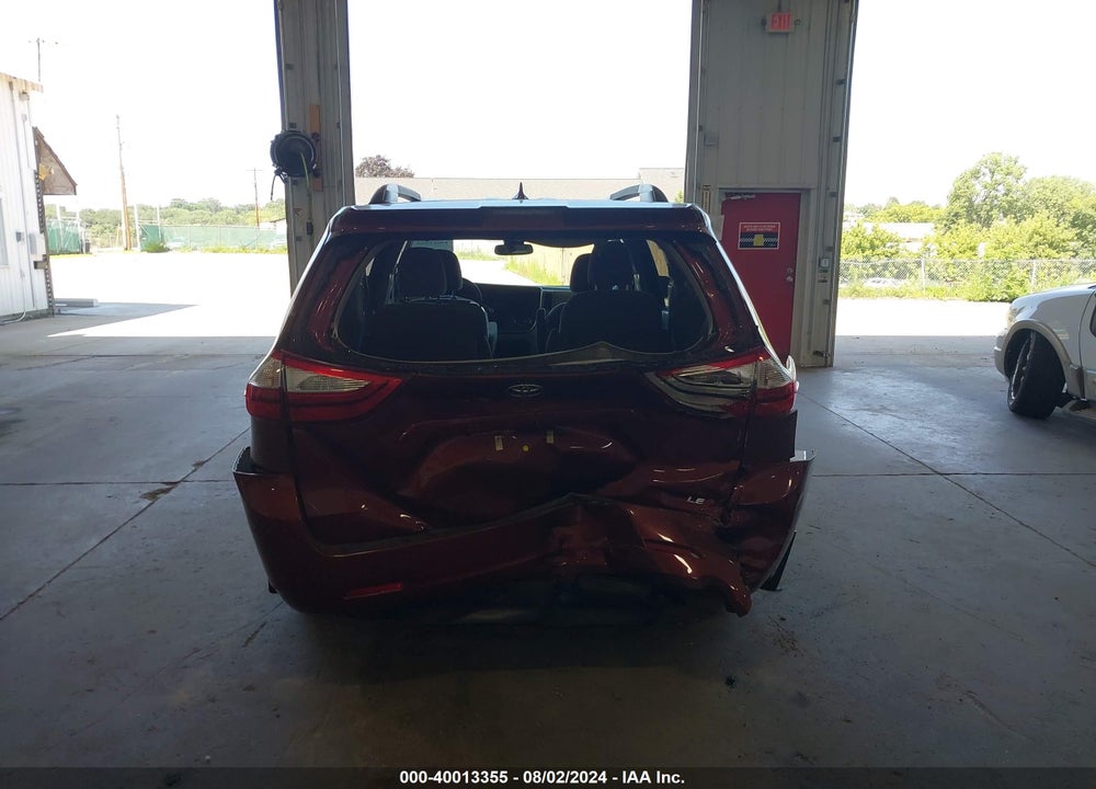2019 TOYOTA SIENNA LE 8 PASSENGER VIN: 5TDKZ3DC4KS015850