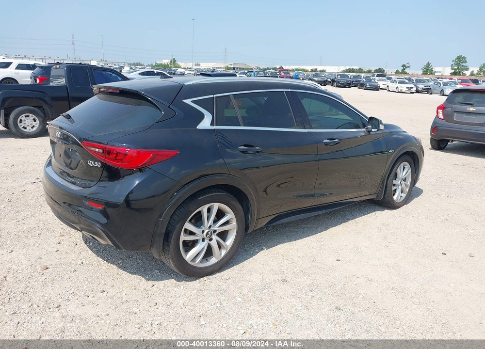 2018 INFINITI QX30 PREMIUM VIN: SJKCH5CP3JA054543
