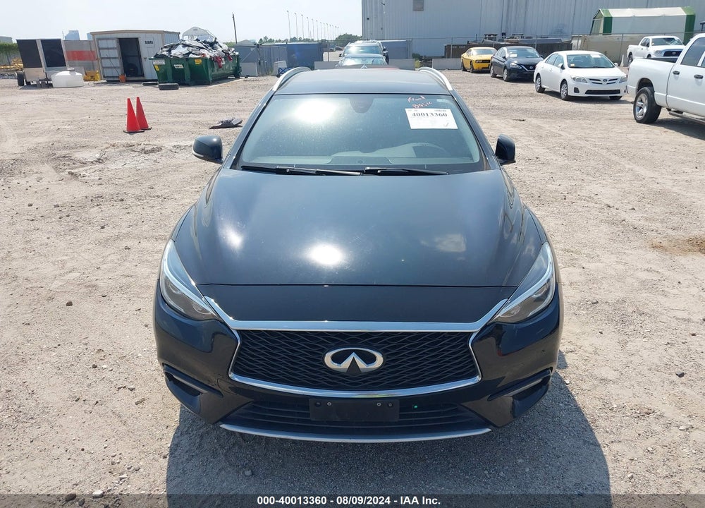 2018 INFINITI QX30 PREMIUM VIN: SJKCH5CP3JA054543
