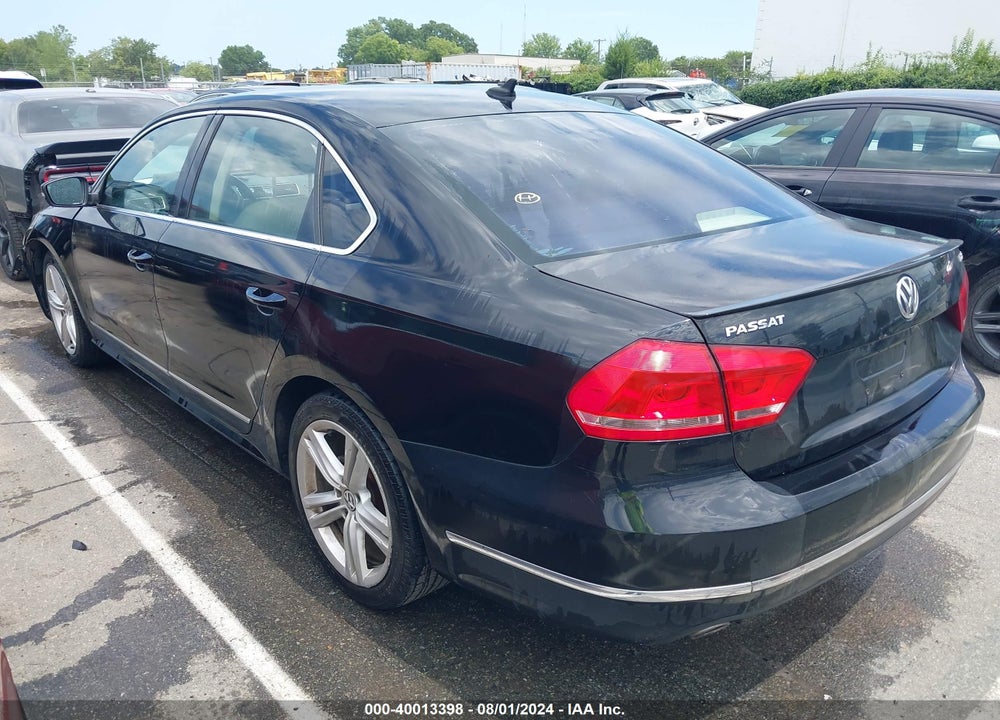 2013 VOLKSWAGEN PASSAT 2.0L TDI SEL PREMIUM VIN: 1VWCN7A35DC136884