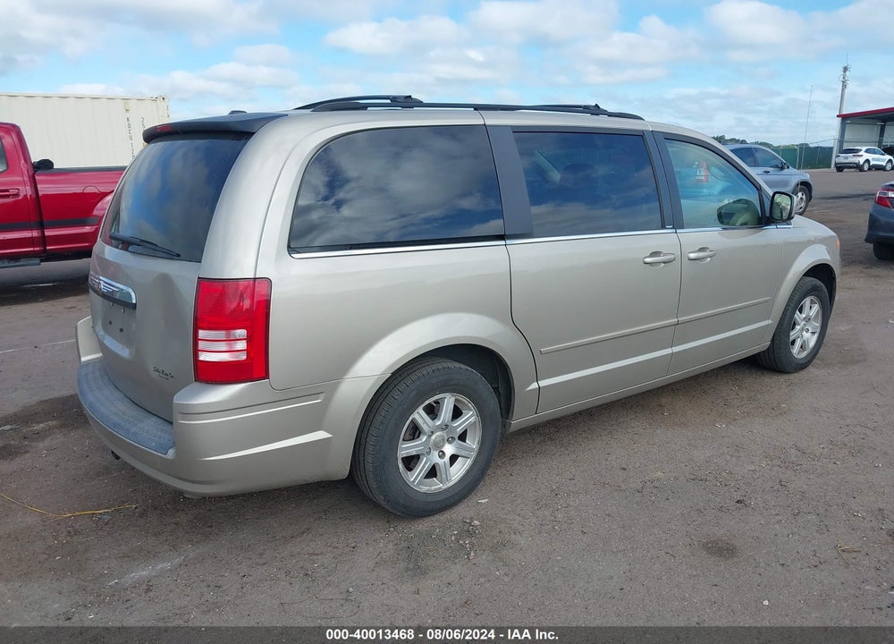 2008 CHRYSLER TOWN & COUNTRY VIN: 2A8HR54P88R824528