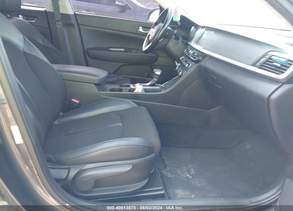 2020 KIA OPTIMA S VIN: 5XXGT4L31LG427354