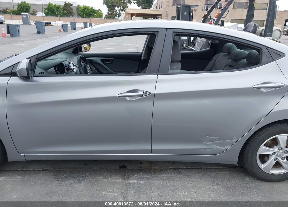 2014 HYUNDAI ELANTRA SE VIN: KMHDH4AE0EU117892