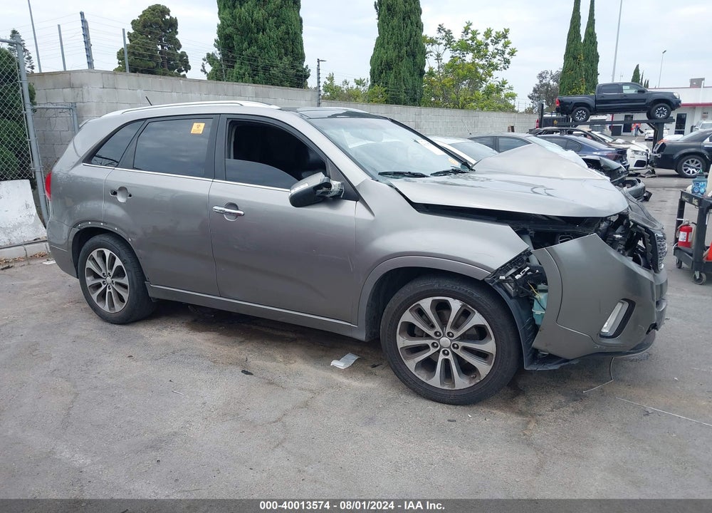 2014 KIA SORENTO SX VIN: 5XYKW4A70EG440795