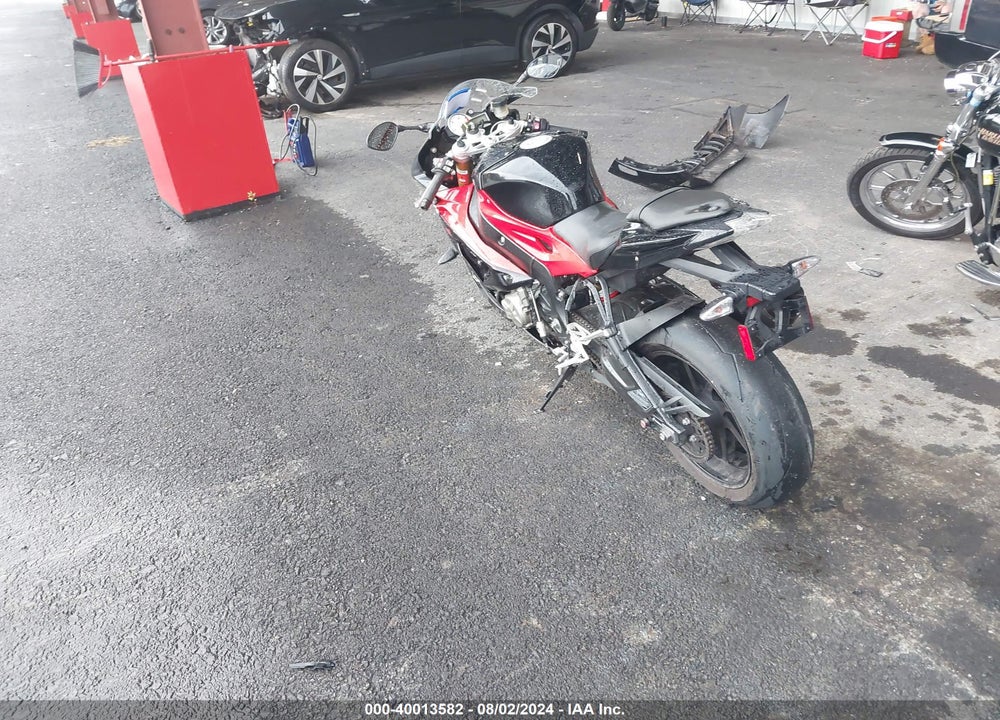 2016 BMW S 1000 RR VIN: WB10D2102GZ354510
