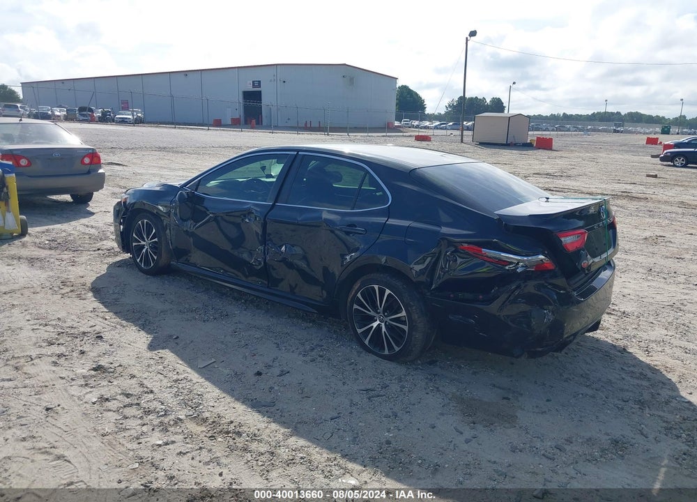 2018 TOYOTA CAMRY SE VIN: JTNB11HK4J3005246