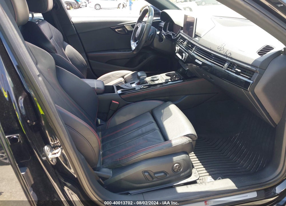 2018 AUDI A4 2.0T PREMIUM/2.0T TECH PREMIUM VIN: WAUENAF46JN017104