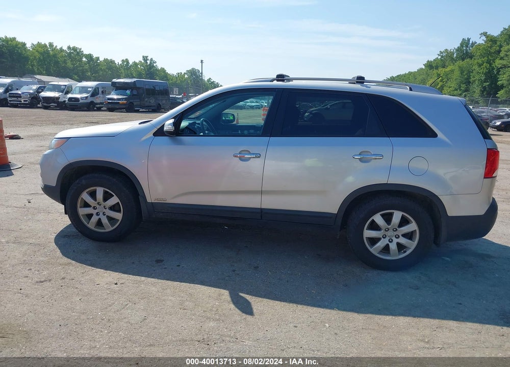2012 KIA SORENTO LX VIN: 5XYKTDA61CG240893