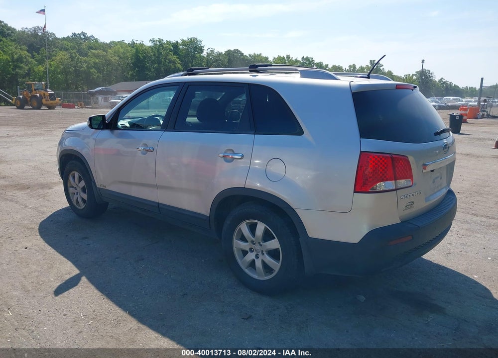 2012 KIA SORENTO LX VIN: 5XYKTDA61CG240893