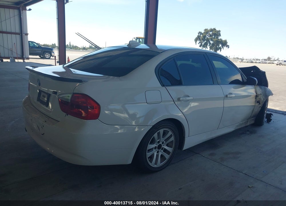 2007 BMW 328I VIN: WBAVA37527NL17021