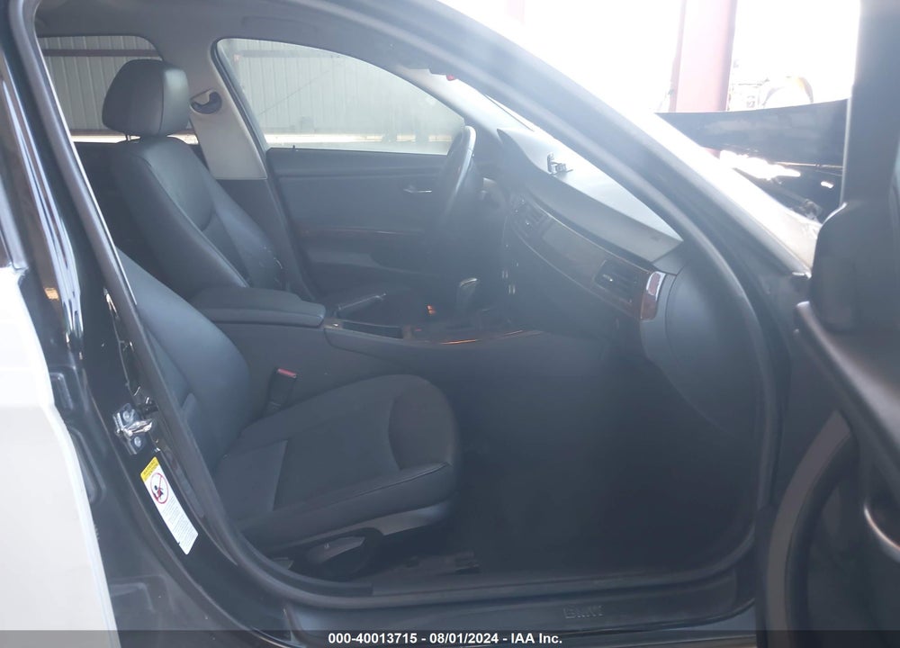 2007 BMW 328I VIN: WBAVA37527NL17021
