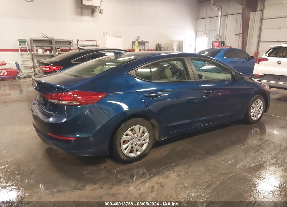 2018 HYUNDAI ELANTRA SE VIN: 5NPD74LF3JH359450