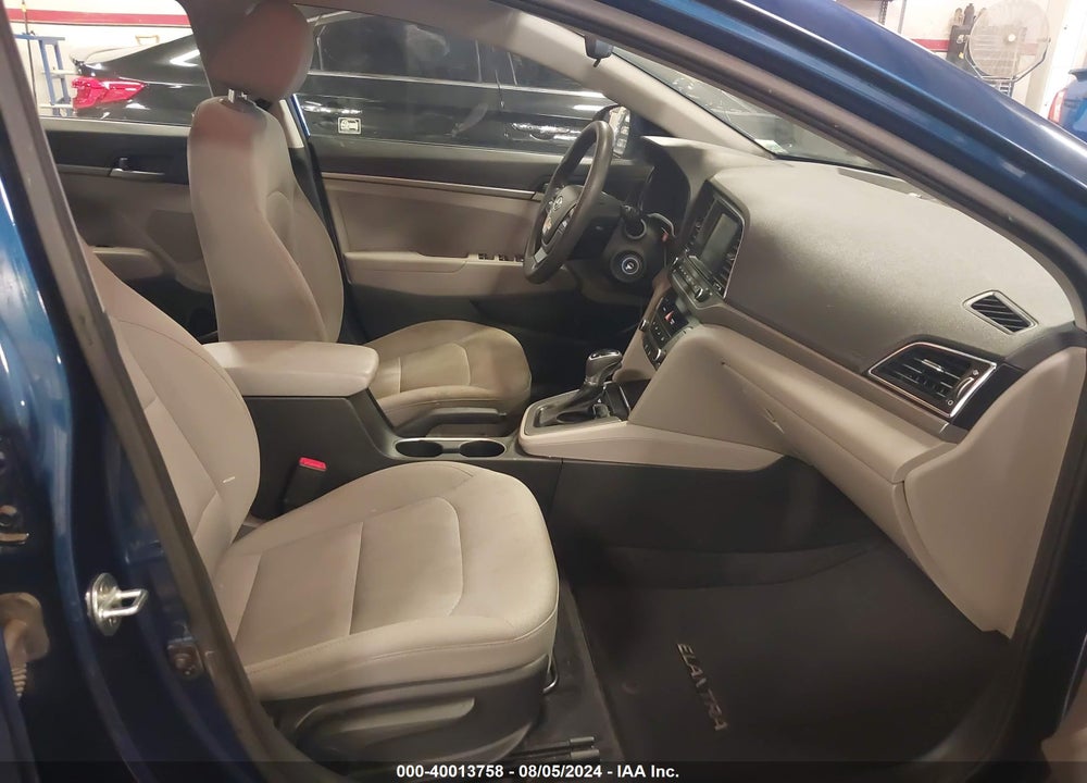 2018 HYUNDAI ELANTRA SE VIN: 5NPD74LF3JH359450