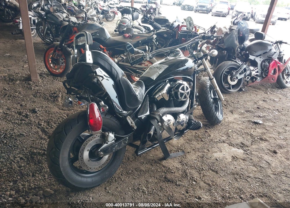 2010 HONDA VT1300 CR VIN: JH2SC6602AK000993
